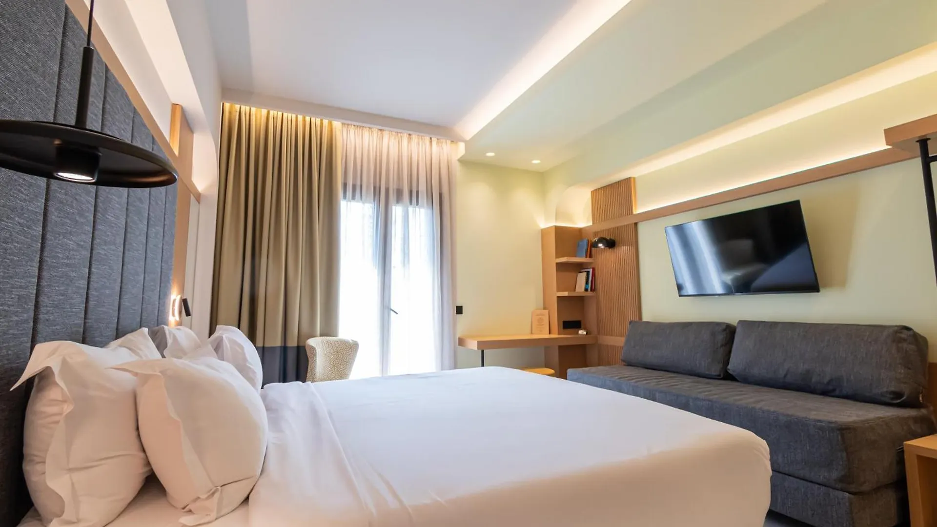 Sokratis Hotel Nea Moudania 2*,  Yunanistan