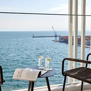 Hotel On - Small Luxury Of The World