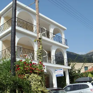 Captain Georgio , Poros (Kefalonia) Grecia