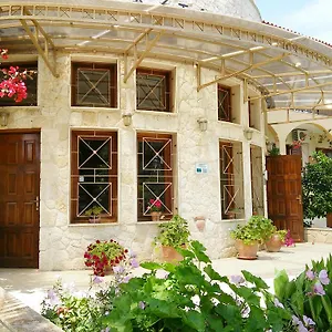 Aparthotel Asteras